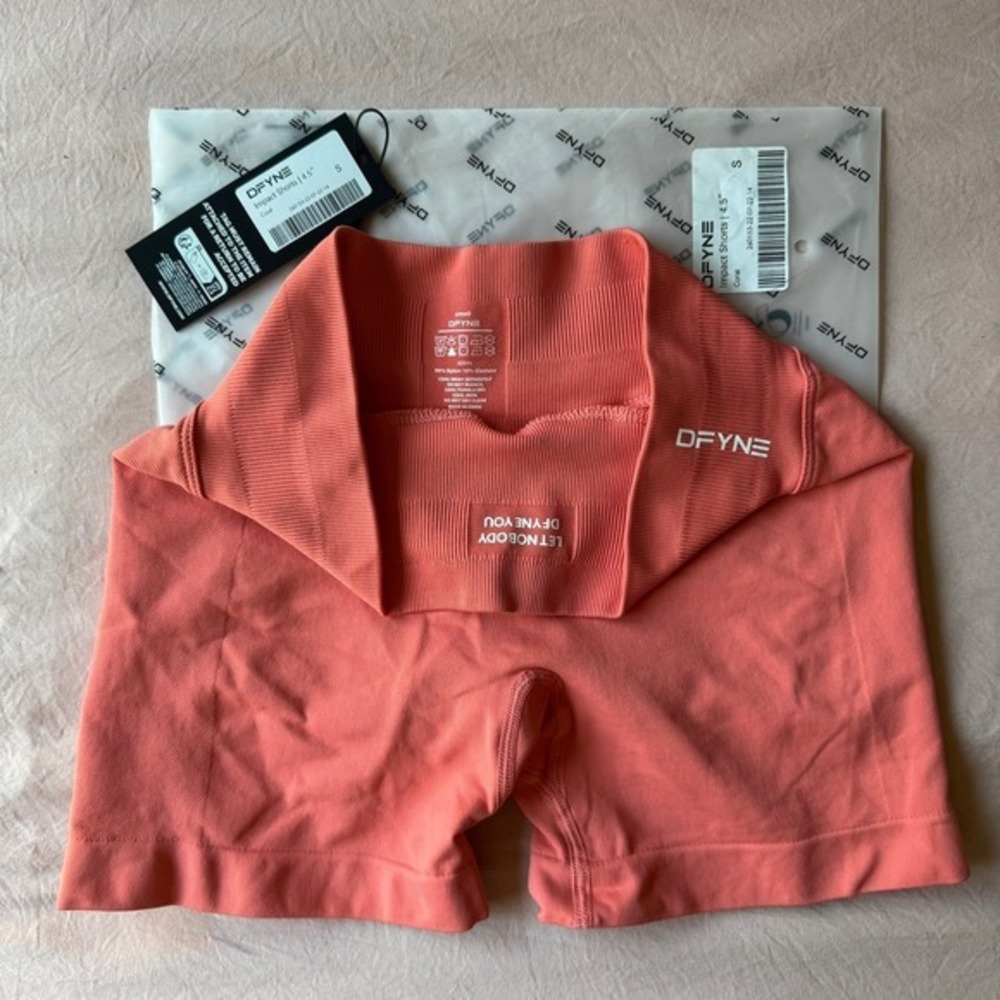 Dfyne impact shorts 4.5" coral small - Picture 4 of 5